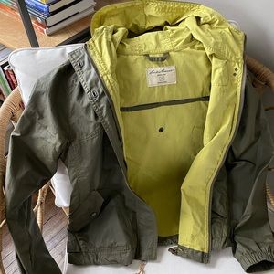 Eddie Bauer lightweight raincoat